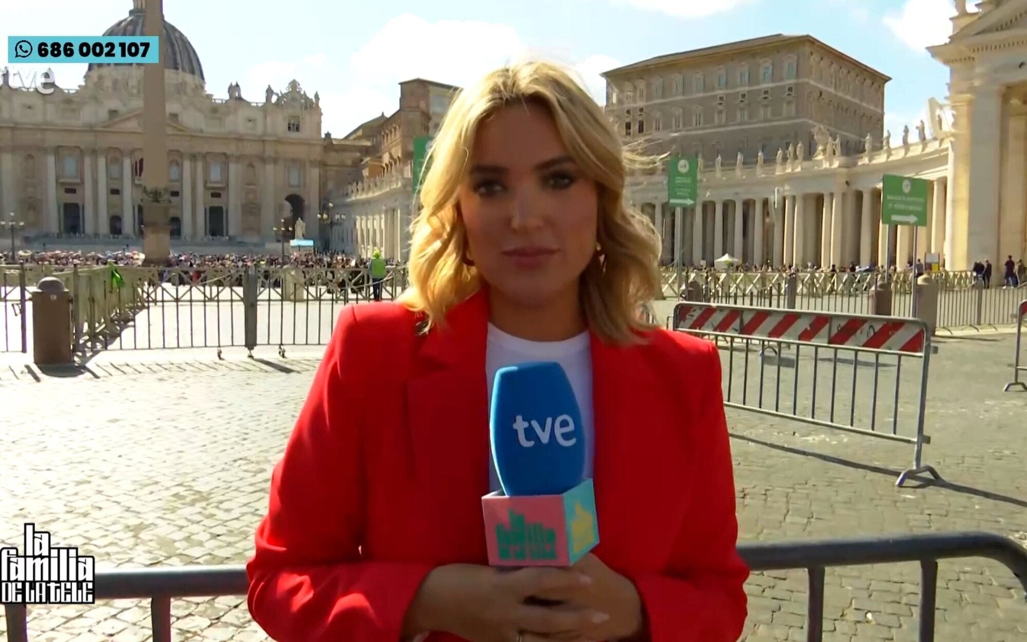 Marta Riesco, col·laboradora de 'La familia de la tele' durant el conclave a Roma | RTVE