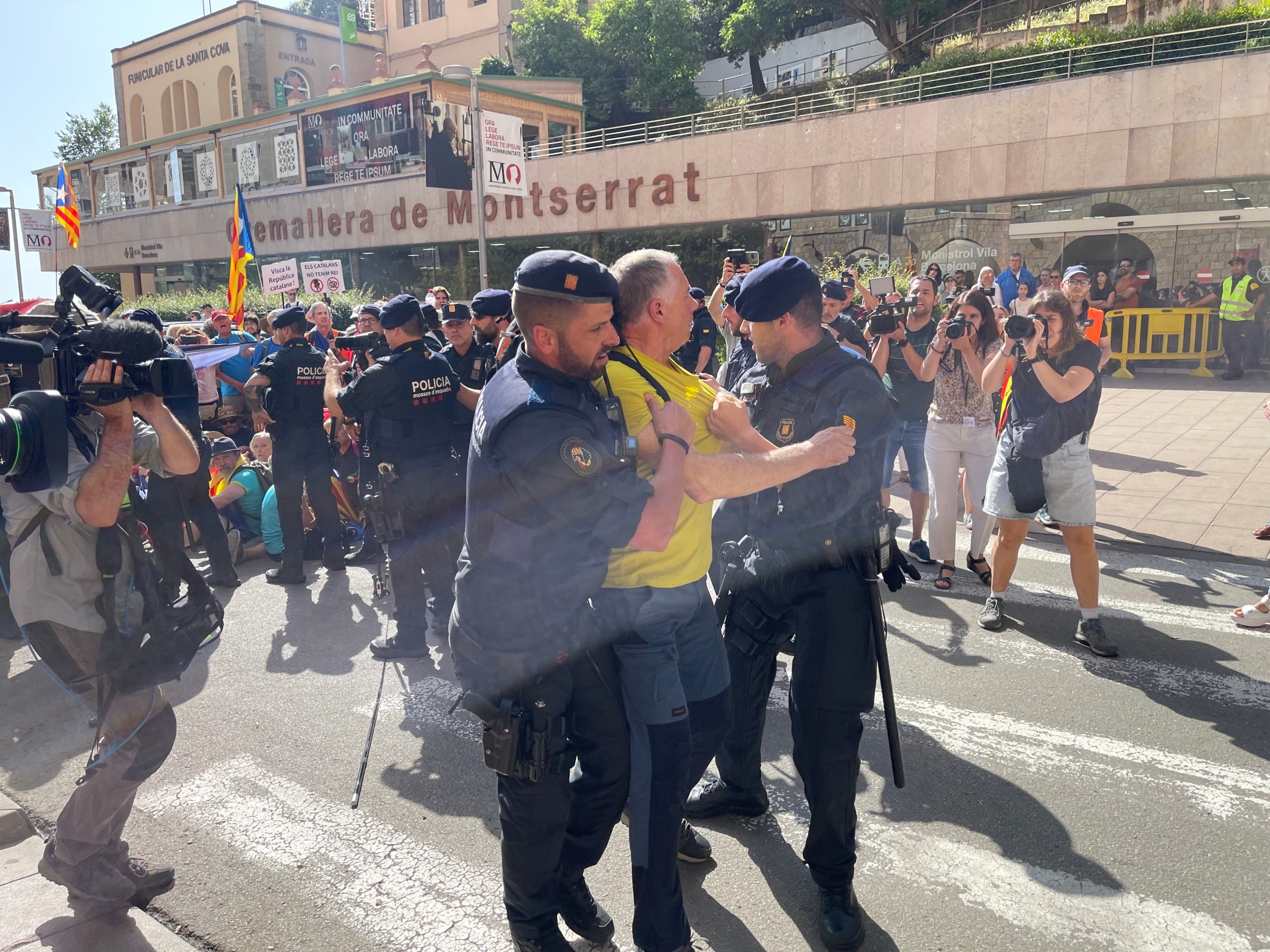 El senyor de l'ANC identificat pels Mossos i a qui se li han obert diligències/Quico Sallés