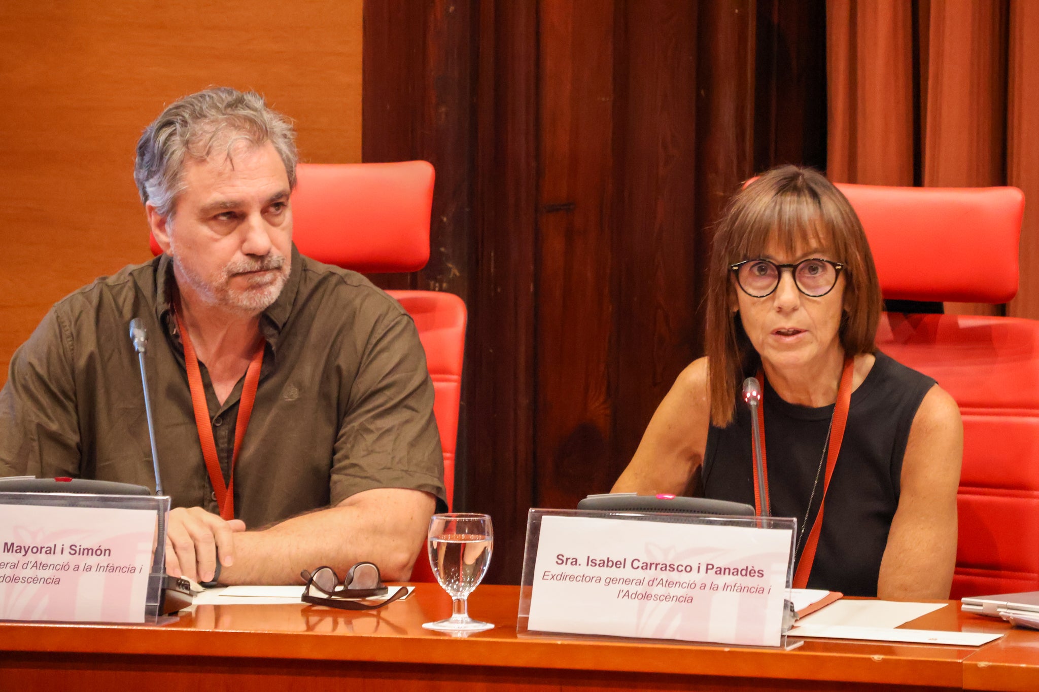 Isabel Carrasco y Joan Mayoral, exdirectora general y exsubdirector general de Atención a la Infancia y la Adolescencia;