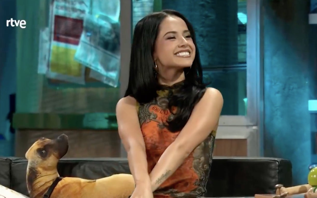 La cantant Becky G pren el control de 'La Revuelta' | RTVE