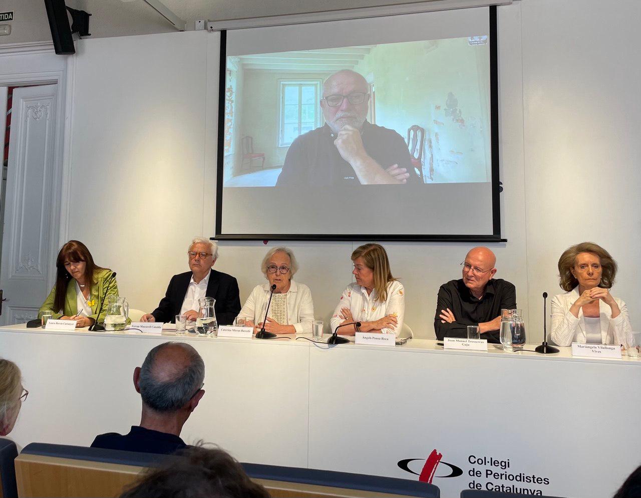 Els esconsellers de Cultura, en l'acte de suport al MNAC/Laura Costa