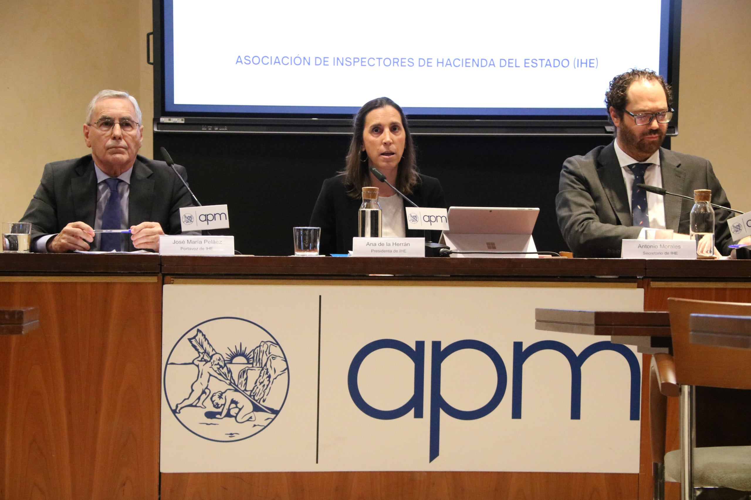 Roda de premsa de l'Associació d'Inspectors d'Hisenda de l'Estat, aquest dimecres a Madrid / ACN