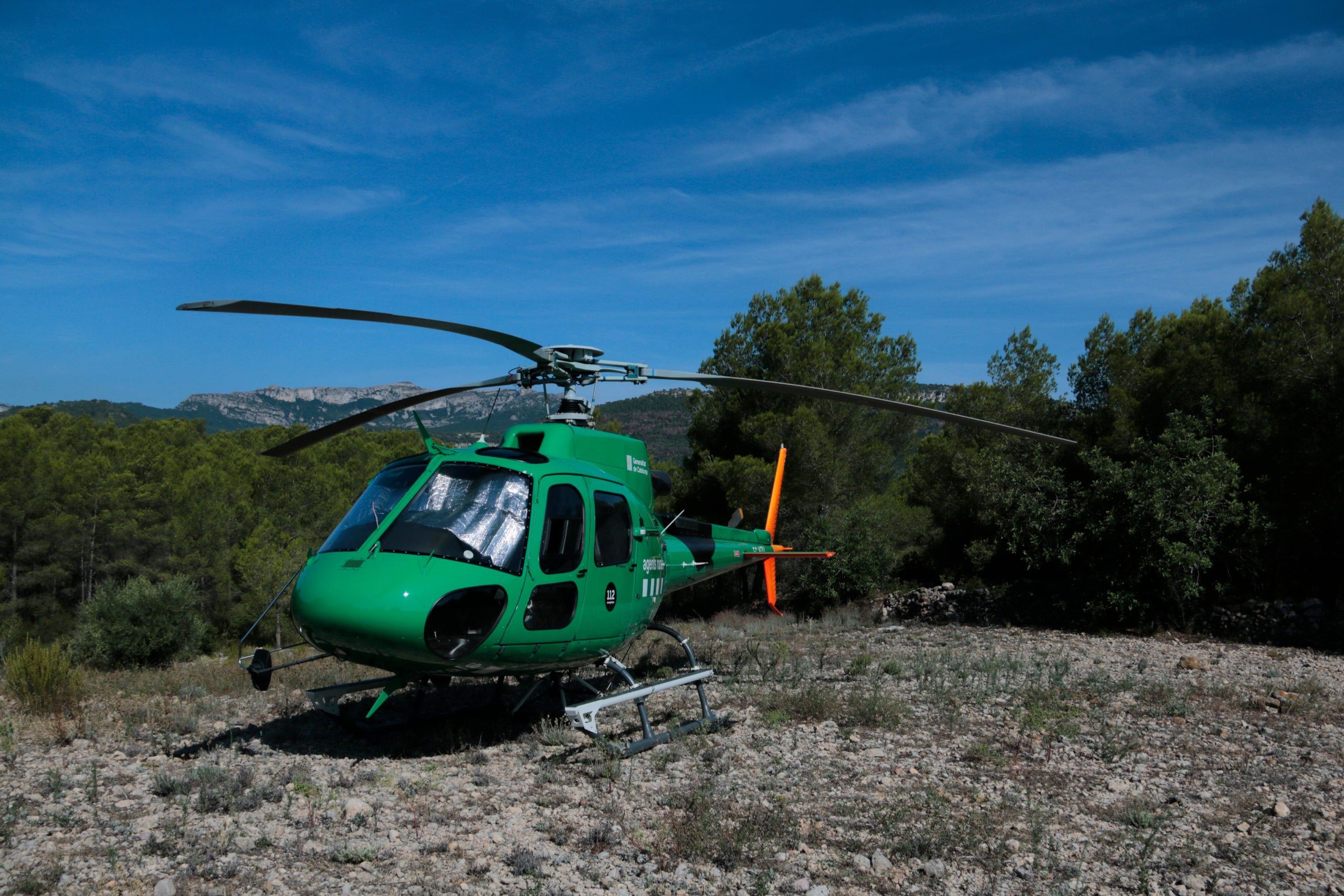 Un helicòpter dels agents rurals sobrevolarà les comarques en alerta per incendis / ACN