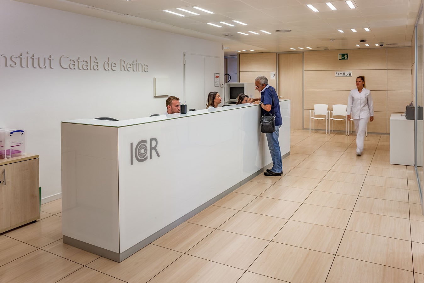 Un pacient a l'Institut Català de la Retina / ICR