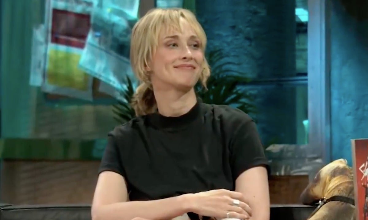 L'actriu Ingrid García-Johnson esquiva una de les preguntes de Broncano a 'La Revuelta' | RTVE