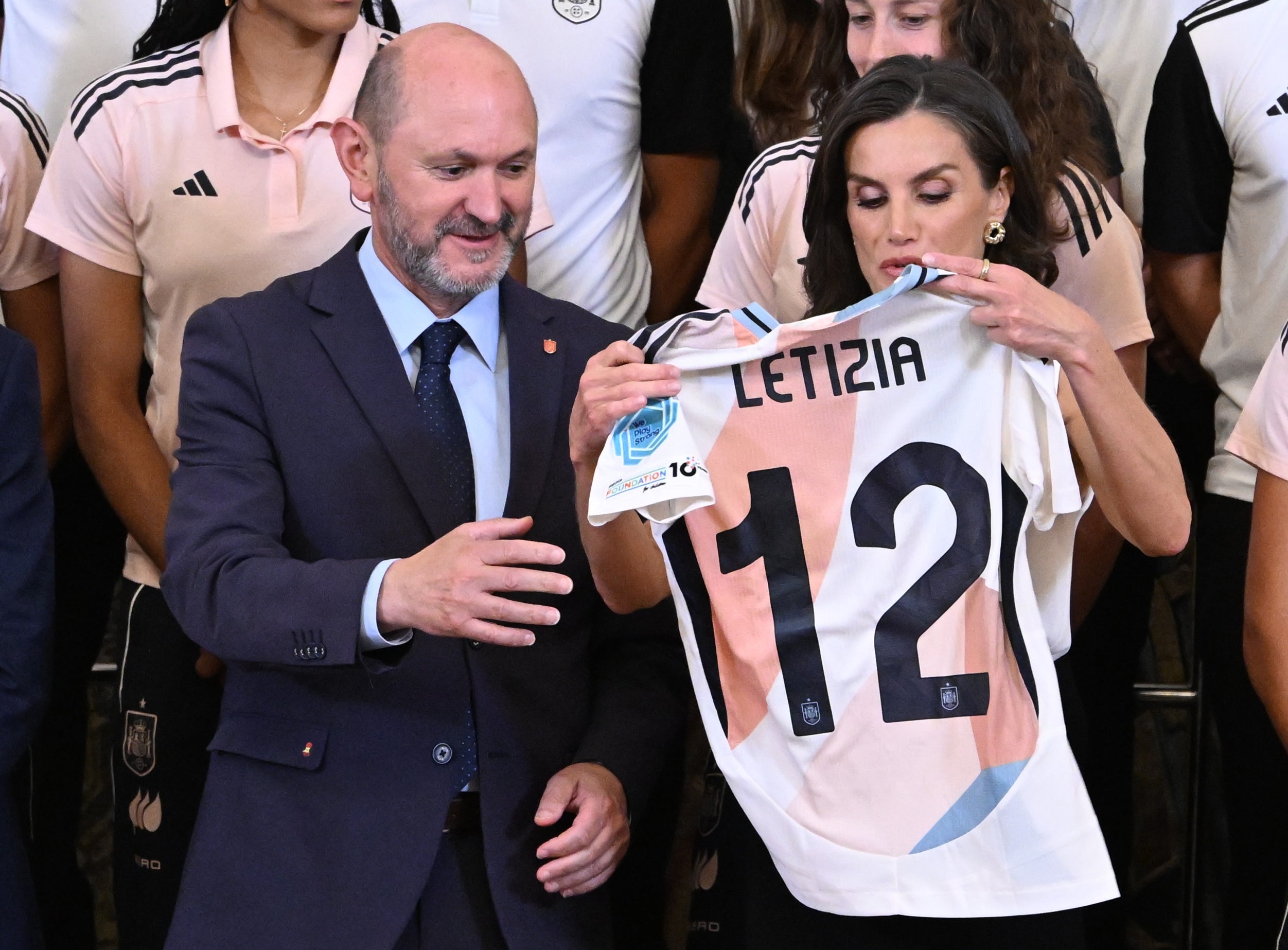 Letícia amb una samarreta de la selecció espanyola femenina de futbol | Europa Press