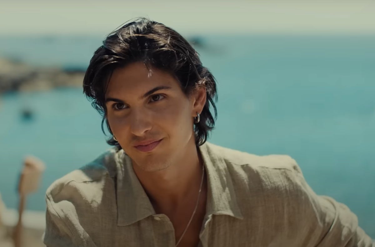 Marc Soler, el jove actor que protagonitza l'anunci de Damm Lemon: qui és i què ha fet | YouTube
