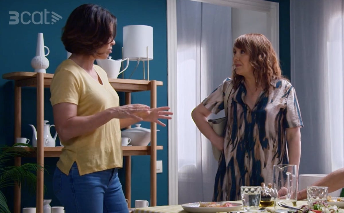 Montse Germán (Sílvia) i Àurea Márquez (Gemma) a 'Com si fos ahir' | 3Cat