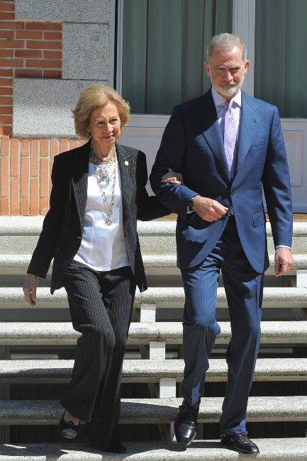 Felip, molt pendent de la mare en un moment complicat per a ella - Europa Press