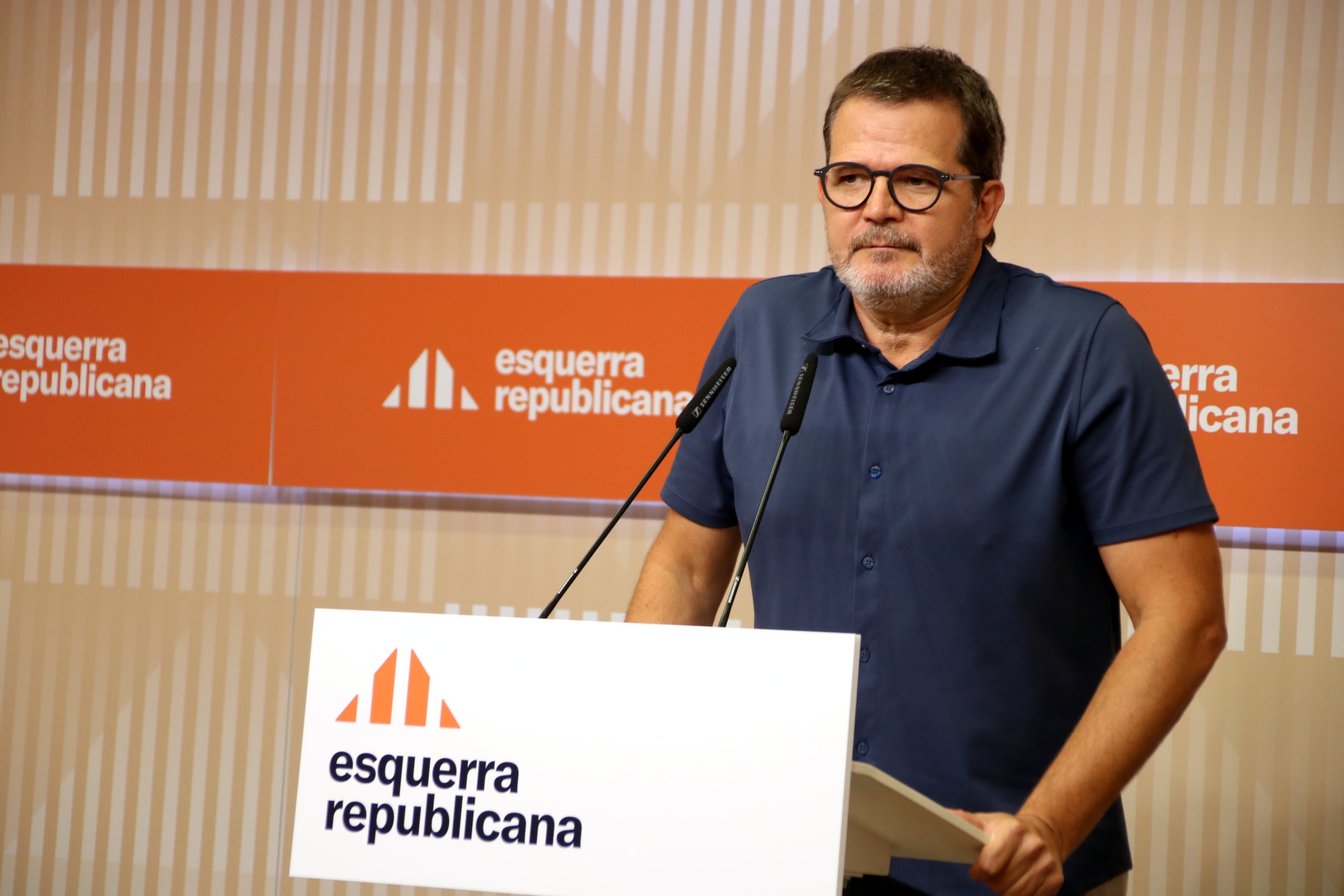 El portavoz de ERC, Isaac Albert, en rueda de prensa / ACN