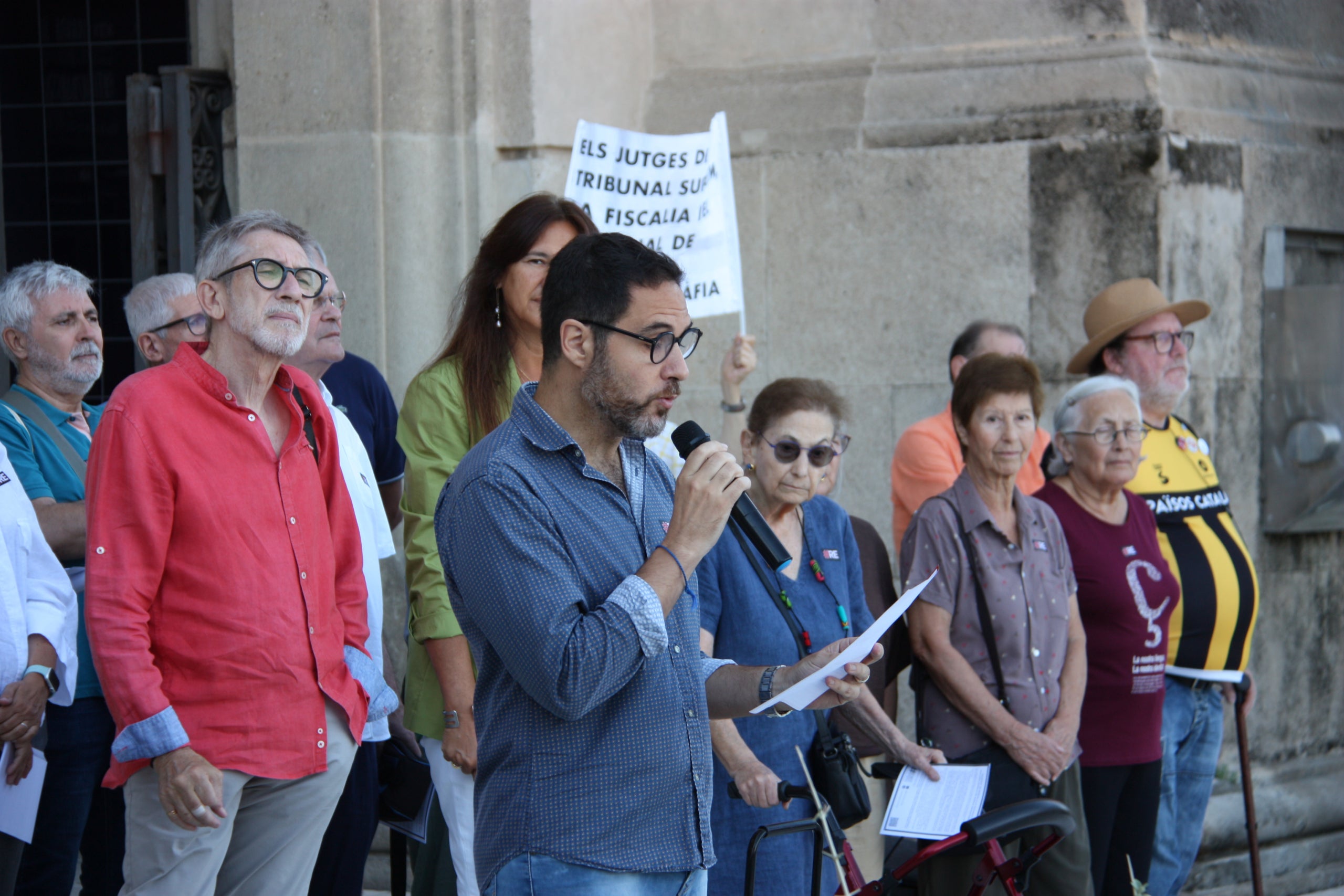 Un dels impulsors del manifest davant el MNAC/ACN