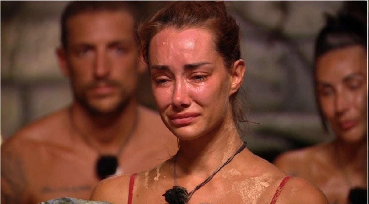 Adara Molinero, destrozada después de la expulsión de su madre Elena en 'Supervivientes' | Telecinco