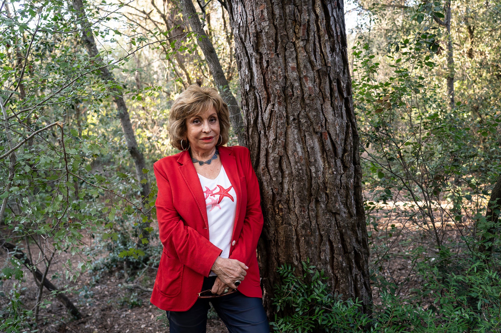 Magda Oranich, advocada de Txiki, al punt de Collserola on va ser afusellat pel franquisme ara fa 50 anys | Mireia Comas
