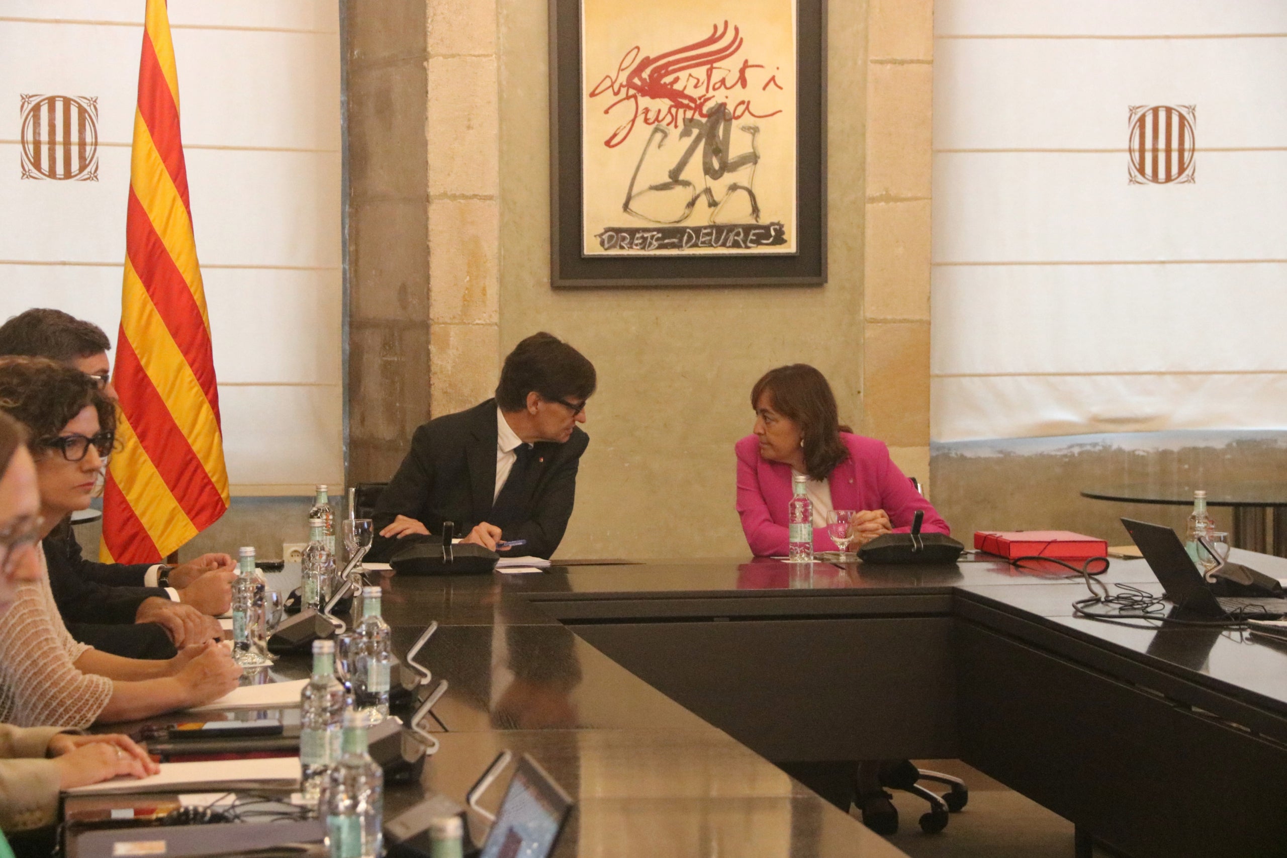 El president de la Generalitat, Salvador Illa; i la consellera de Territori, Sílvia Paneque; es reuneixen amb els presidents d'Adif i Renfe / ACN