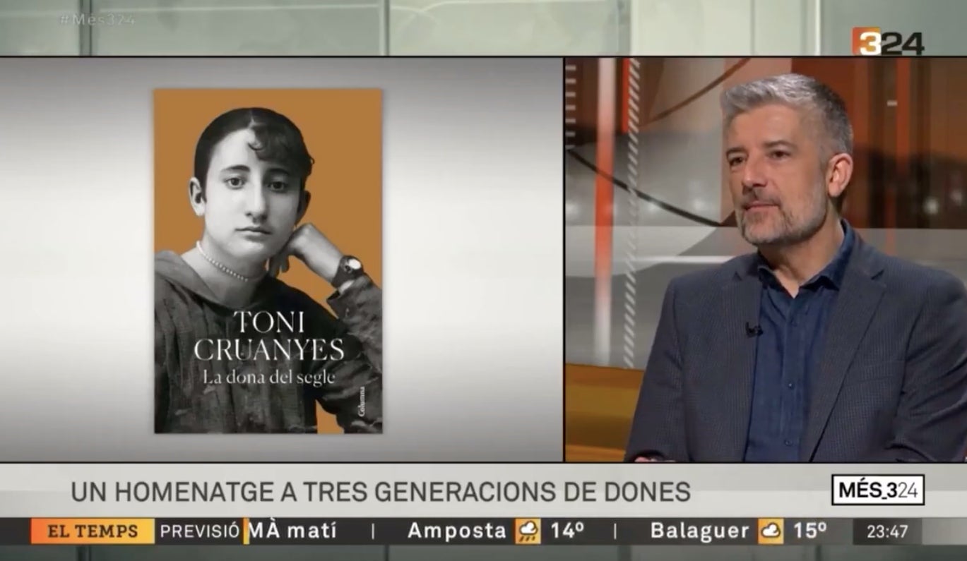 El presentador promociona el seu llibre - TV3