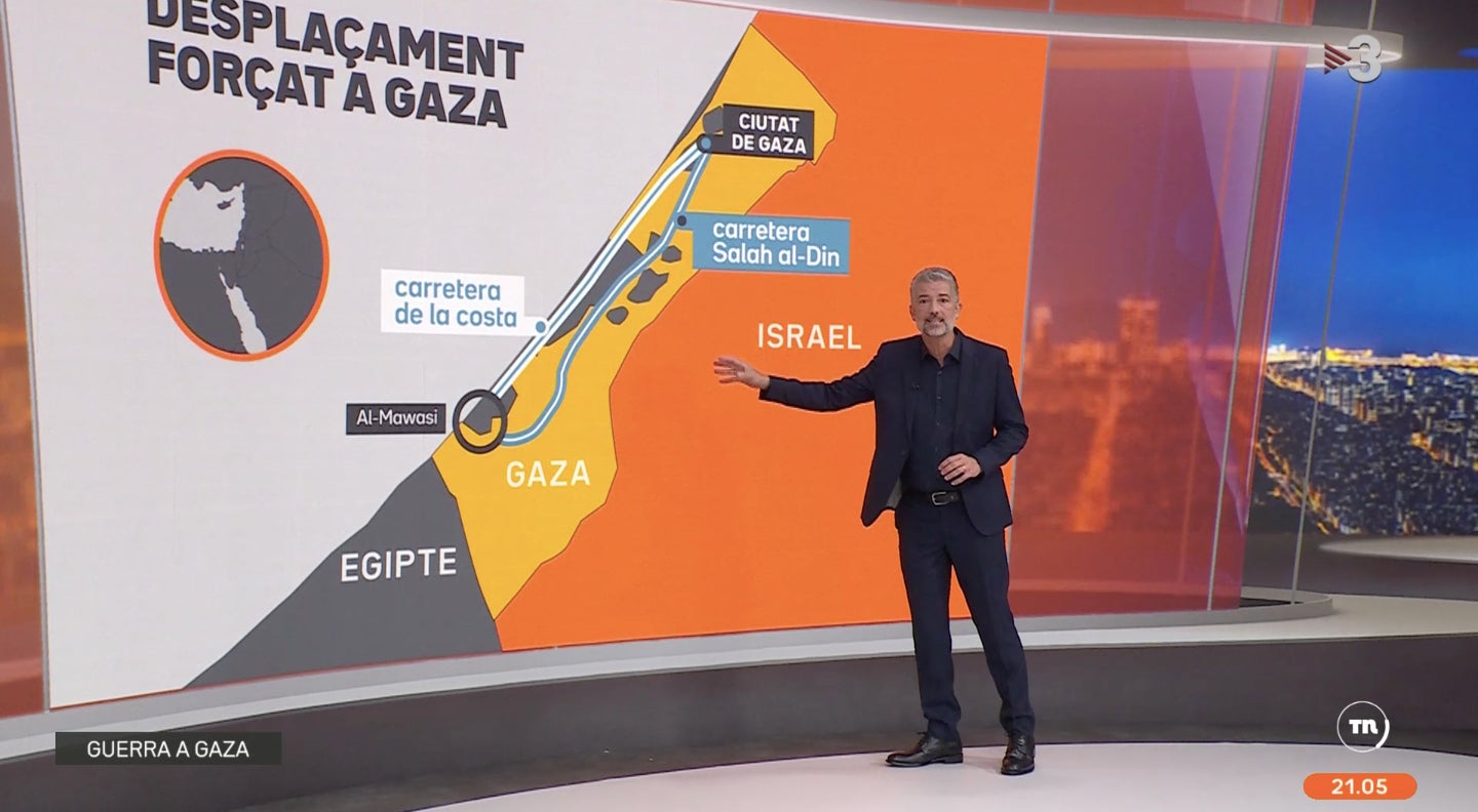 El TN Vespre ha aprofitat les pantalles gegants per mostrar els gràfics - TV3