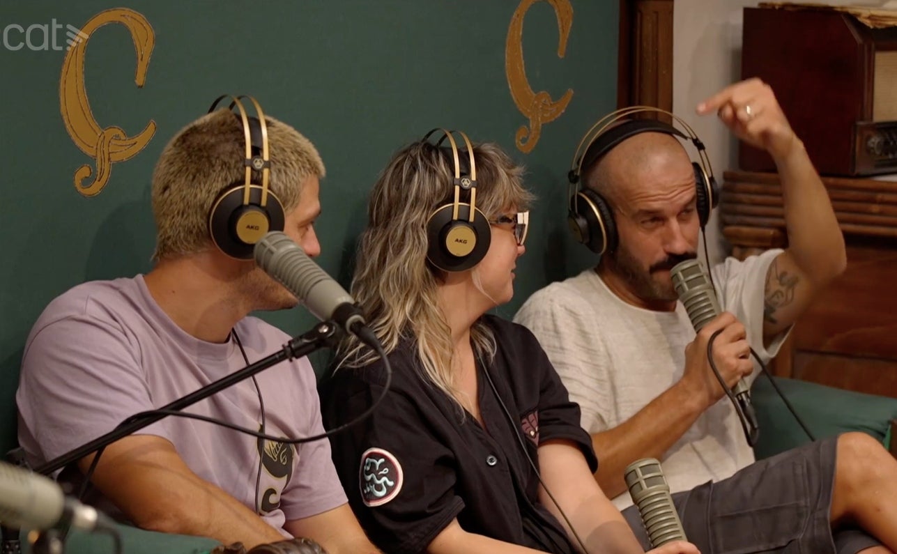 Els Catarres visiten 'La Renaixença', el nou programa d'en Peyu _ 3Cat