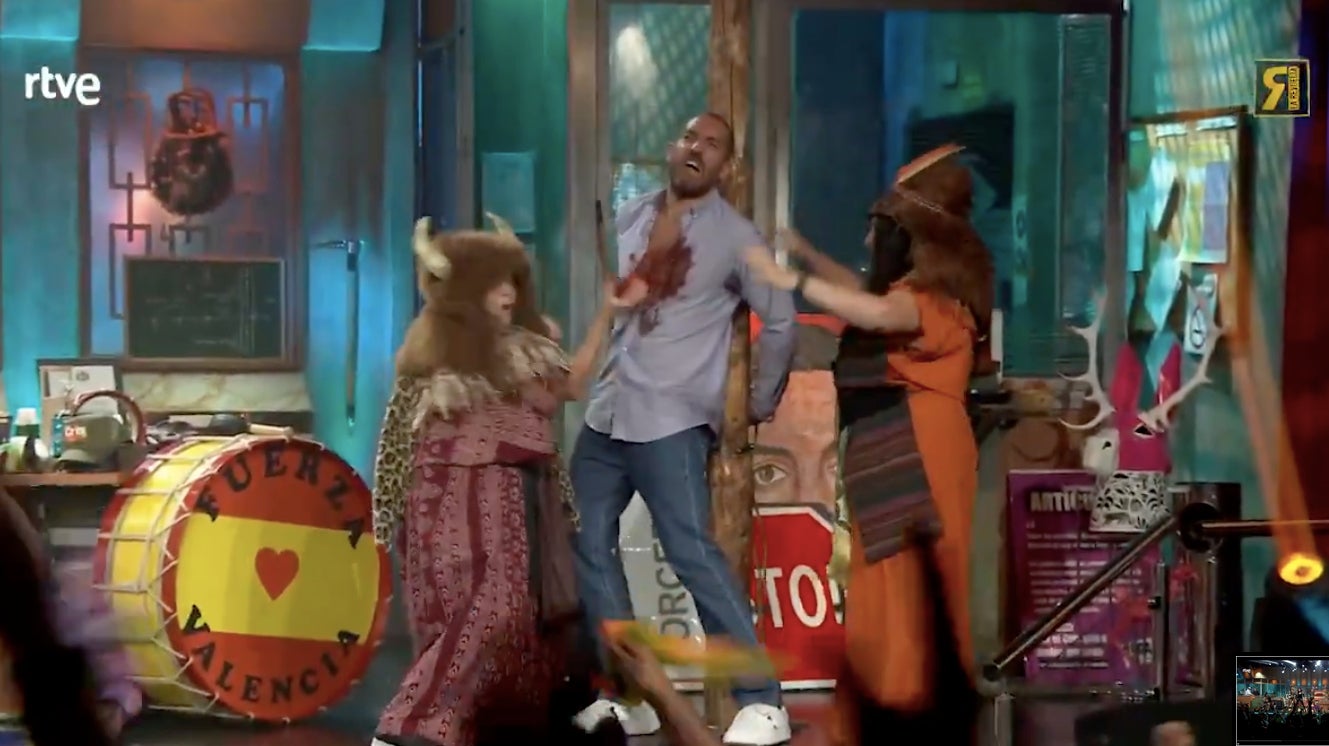 Escena surrealista de Jorge Ponce en el primer programa de la temporada de 'La Revuelta' | RTVE