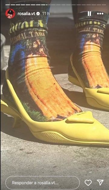 La combinación de calcetines y zapatos de marca es extraña - Instagram