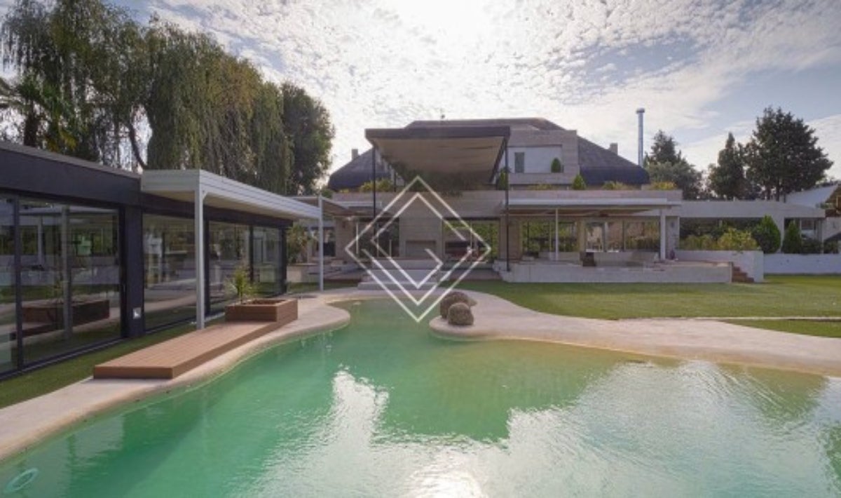  L'exterior de la mansió de luxe de Sergio Ramos i Pilar Rubio a Madrid | Idealista