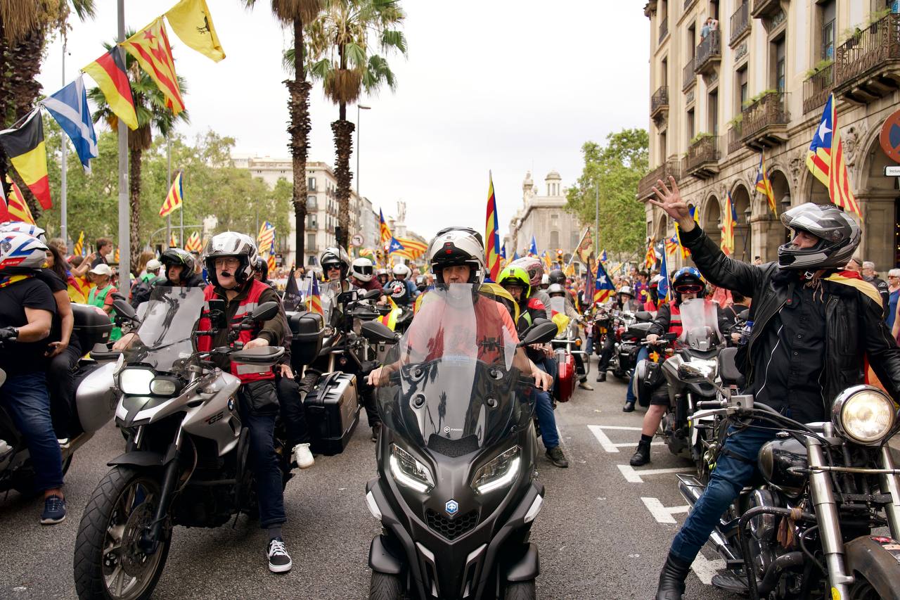 Motoristes presents en la manifestació de la Diada | Mireia Comas
