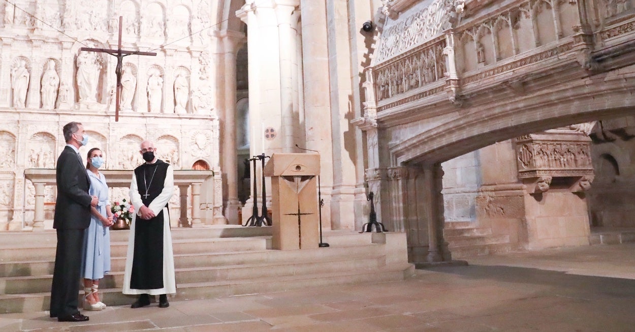 Felipe de Borbón y Leticia, durante la visita a Poblet en julio de 2020/Casa Real