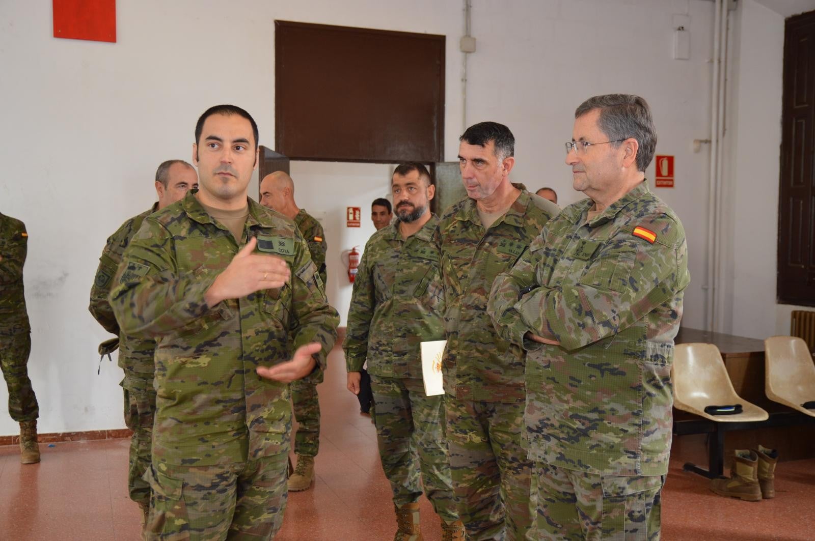 La visita del JEME, el general Amador Enseñat y Berea, al cuartel de El Bruc/JEME