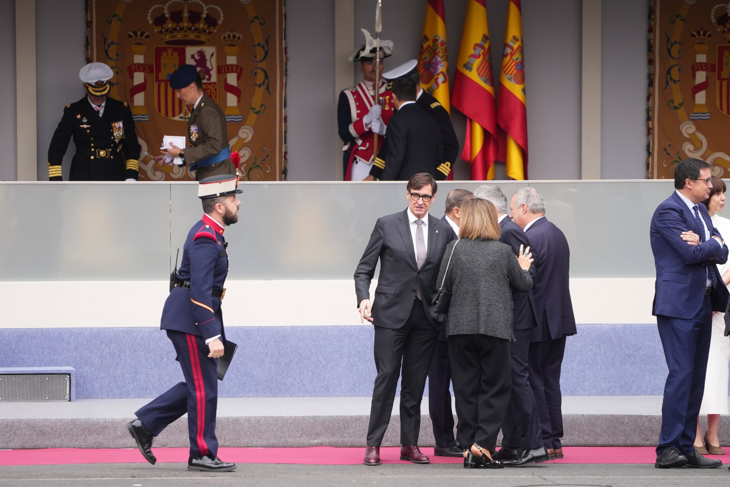 El presidente de la Generalitat, Salvador Illa, en el desfile militar del 12 de octubre, en Madrid / Javier Barbancho (ACN)