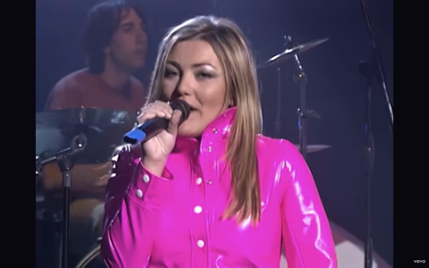 Amaia Montero, en una de las últimas actuaciones con La Oreja de Van Gogh - TVE