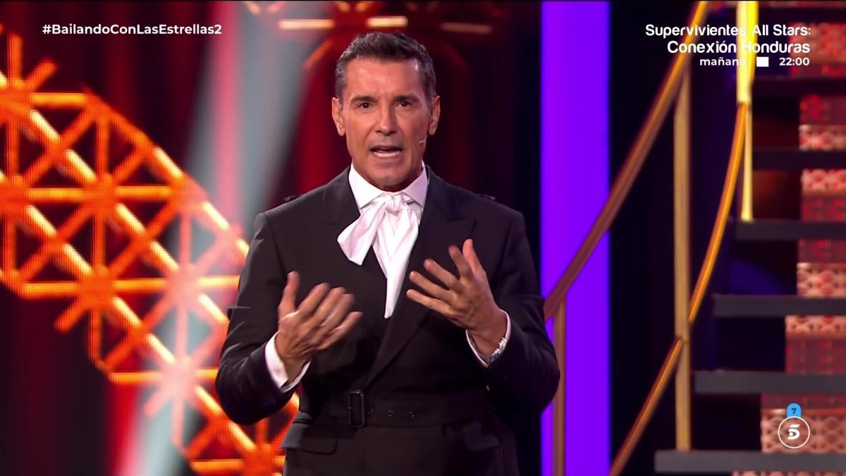 El presentador manté un ters sense arrugues a la seva edat - Telecinco