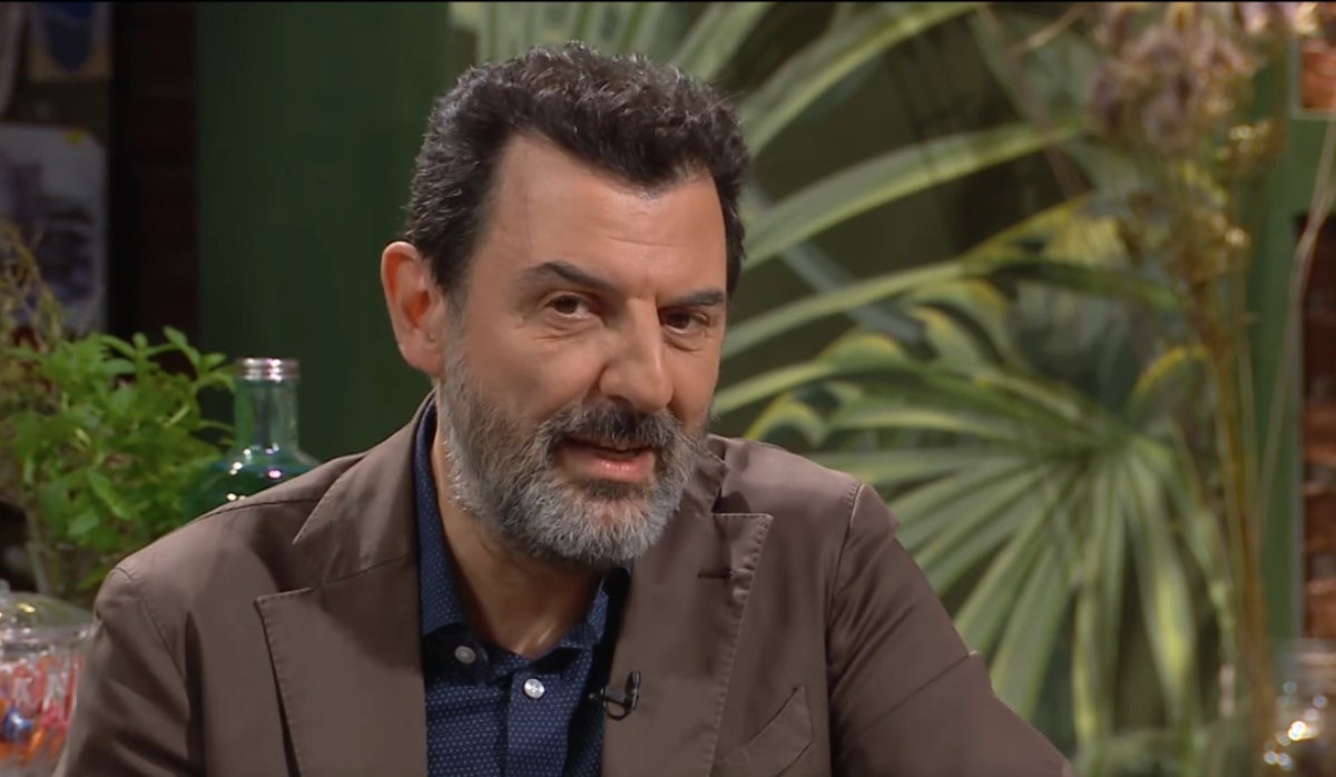 Enrico Ianniello explica su nuevo proyecto teatral después de 'Com si fos ahir' | 3Cat