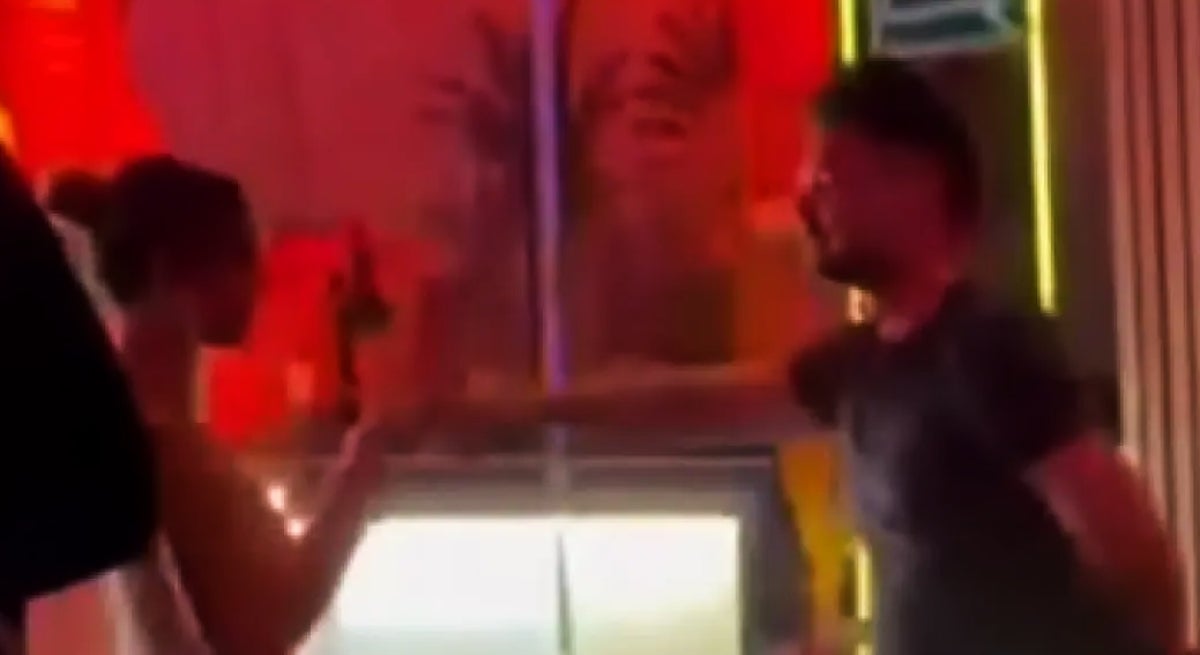 Ester Expósito i Gabriel Rufián, ballant junts en una discoteca - Twitter