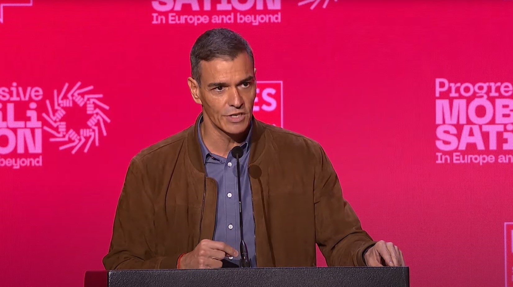 El president de l'executiu espanyol, Pedro Sánchez, en el seu discurs en el congrés dels socialistes europeus a Amsterdam / EuropaPress