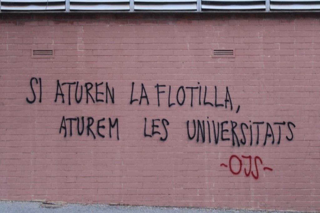 Una pintada de l'OJS sobre el genocidi de Palestina/OJS