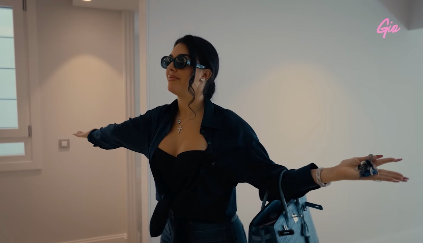 Georgina fa un 'tour' per la seva nova casa a Madrid | YouTube