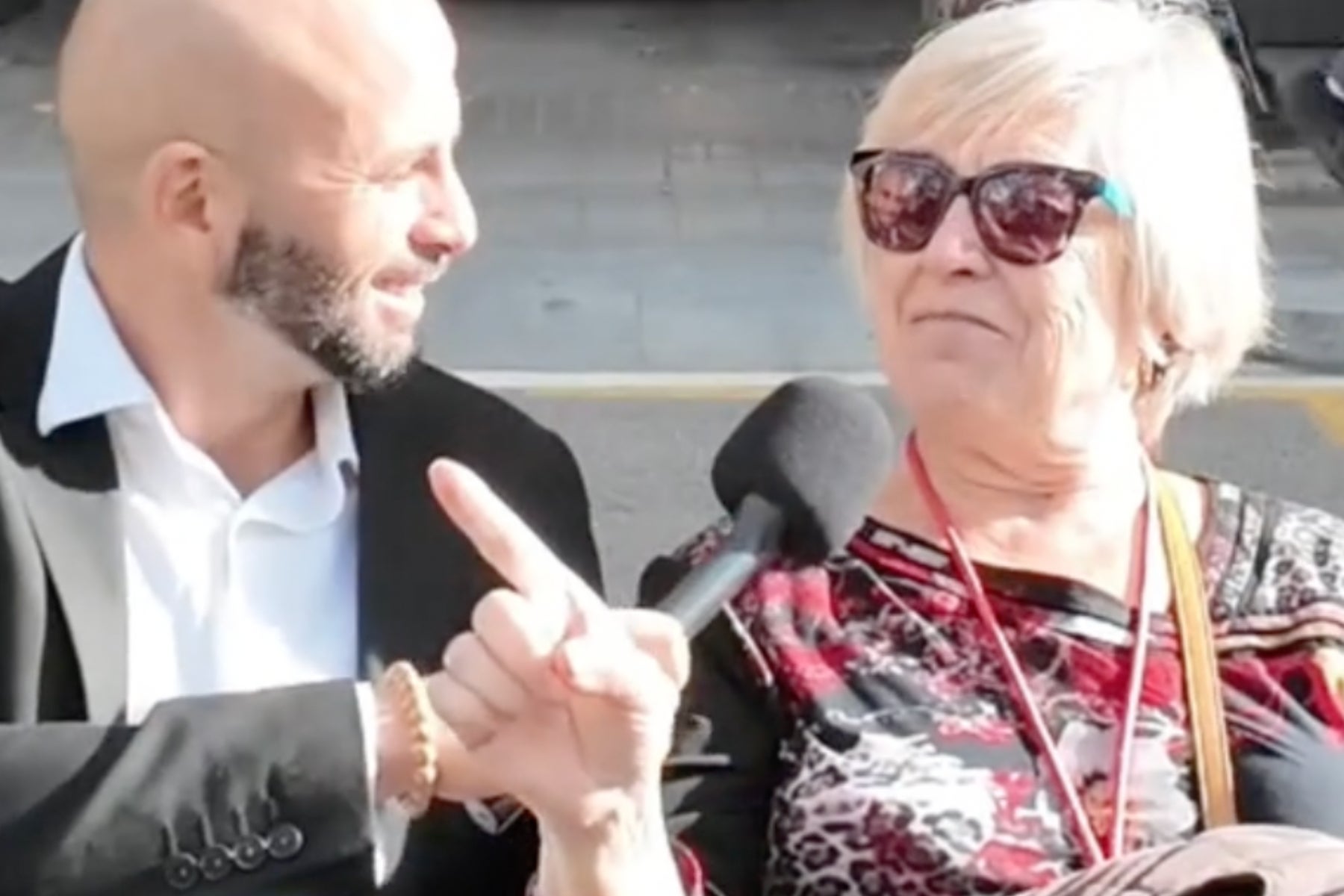 Una captura del vídeo de TikTok de la andaluza catalanófoba
