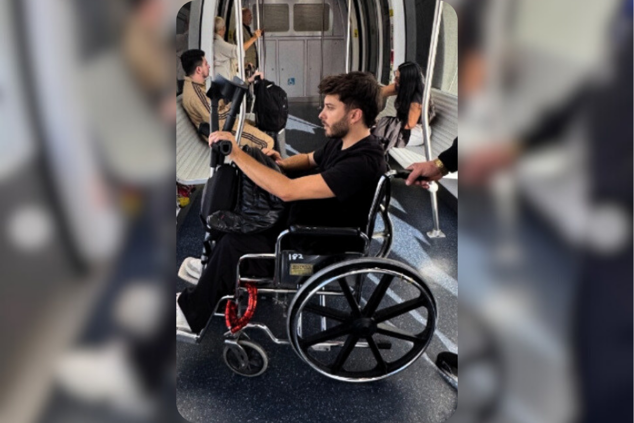 Blas Cantó comparteix una foto impactant en cadira de rodes - Instagram