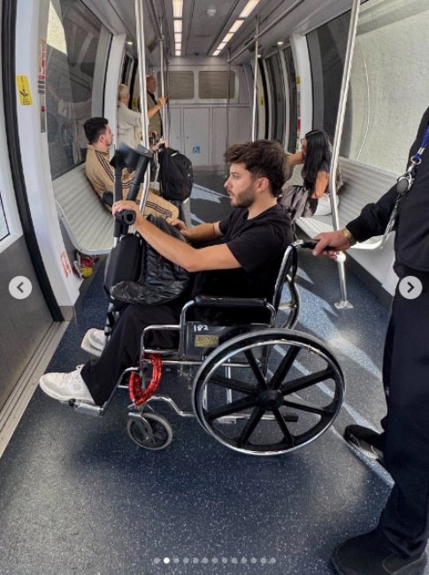 Blas Cantó publica una foto impactant en cadira de rodes - Instagram