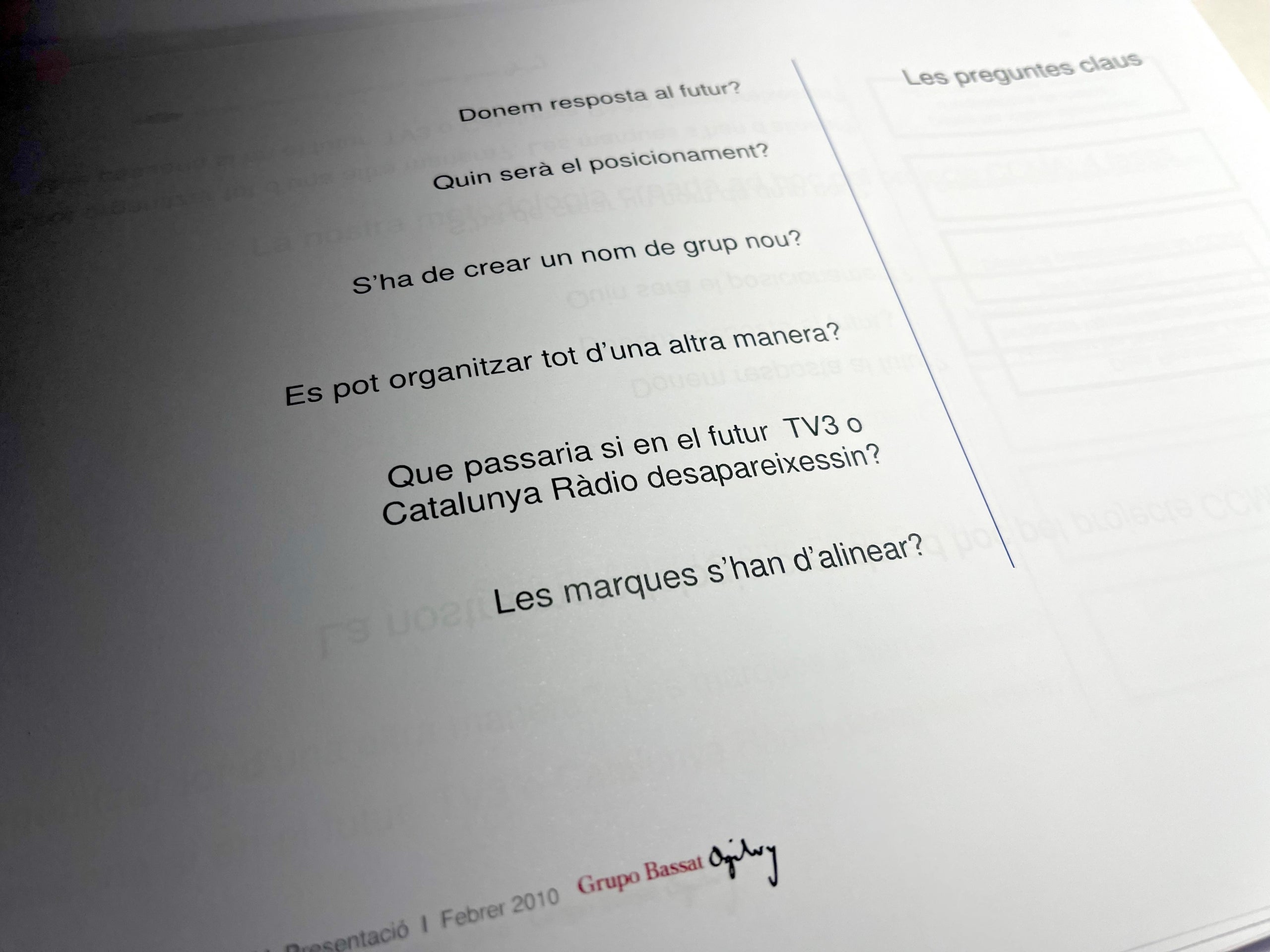 Parte del documento con las preguntas que inquietaban a los expertos en marketing de la CCMA expresadas por Bassat Ogilvy/QS