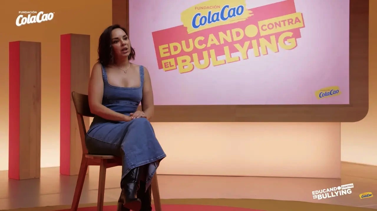 Chenoa se sincera en un pòdcast sobre l'assetjament escolar - ColaCao