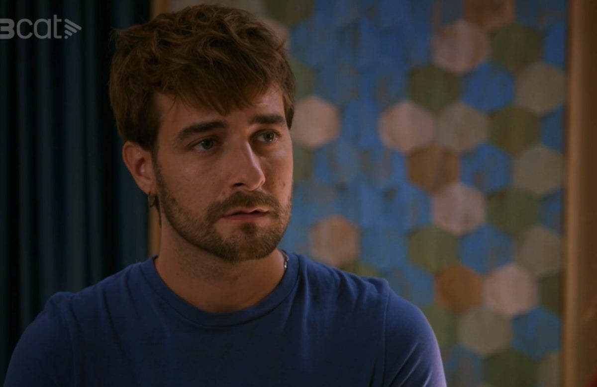 El Ferni es retroba amb la Naiara a 'Com si fos ahir' | 3Cat