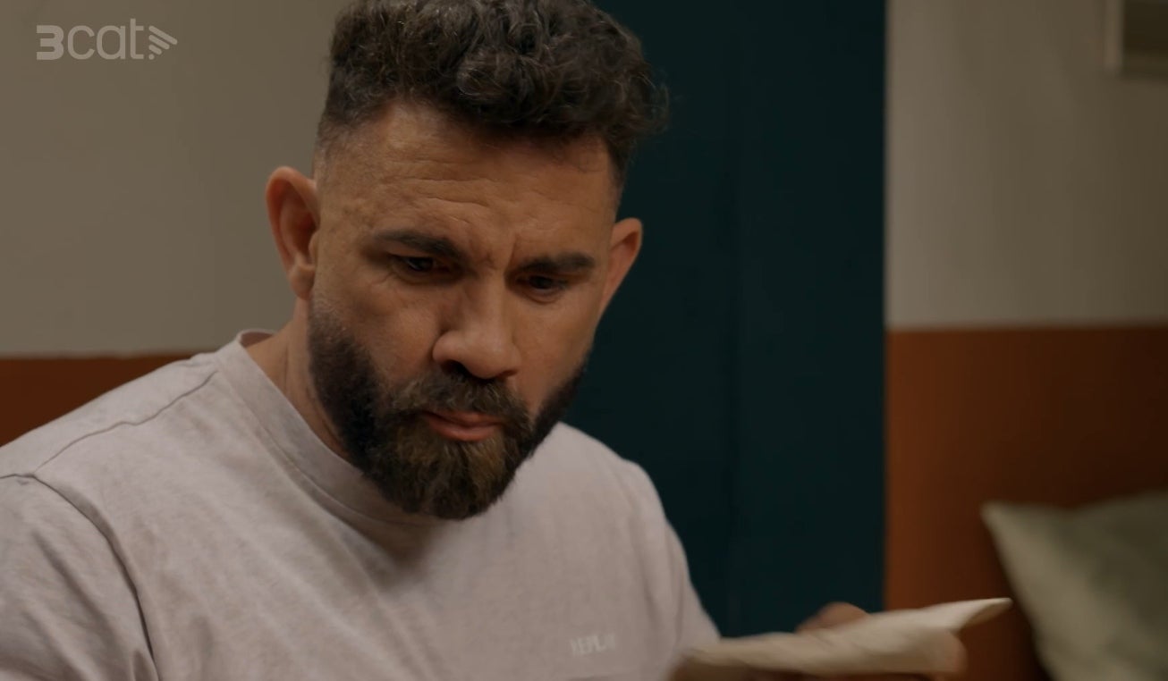 Marc Ribas ha tenido que escupir los postres de un restaurante de 'Joc de cartes' | 3Cat