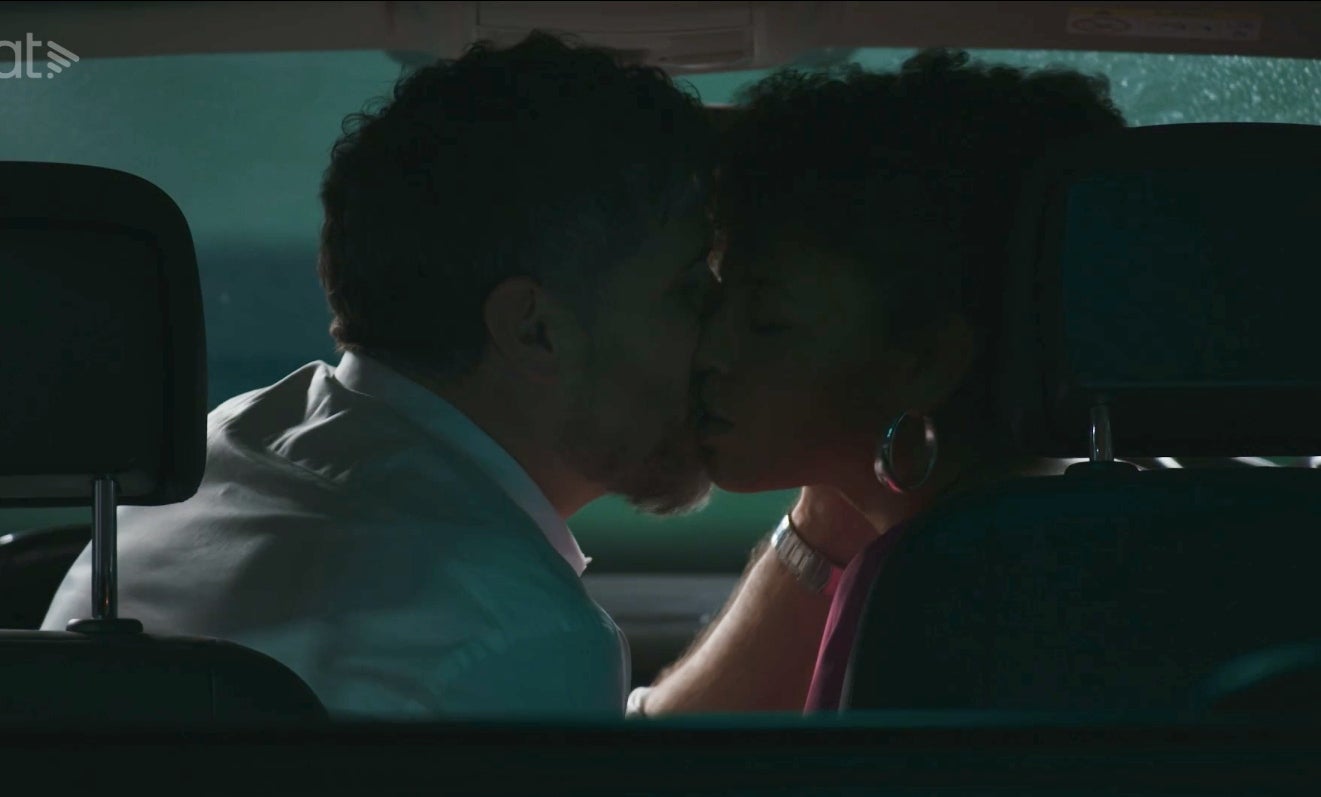 El Salva va fer un petó a l'Aina a 'Com si fos ahir' | 3Cat