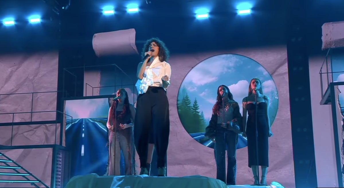 Elena Gadel actua amb les noies d'Operación Triunfo' _ Prime Video