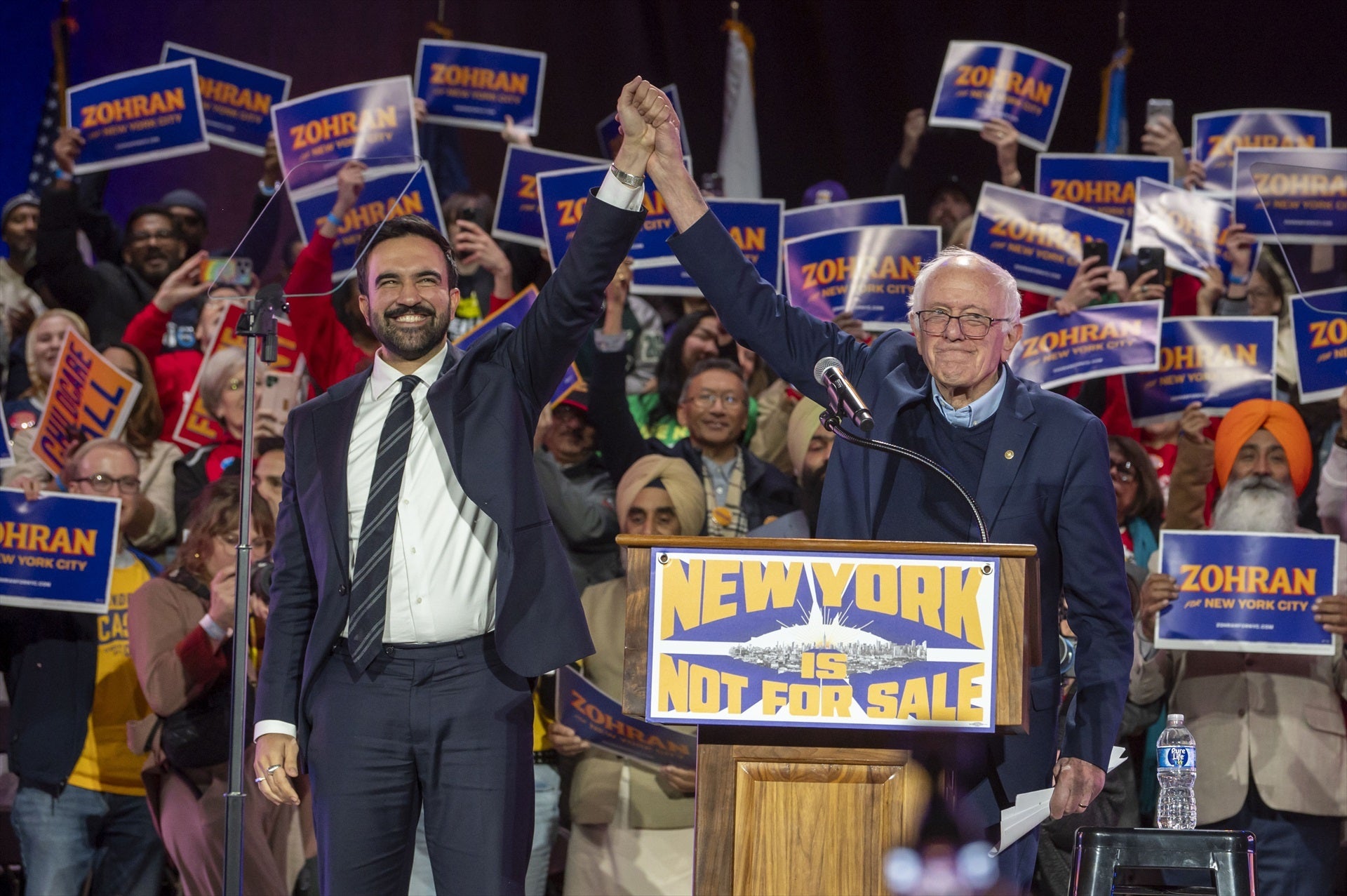 Zohran Mamdani durant un míting a Nova York / Ron Adar, M10s/TheNEWS2 via ZUMA Press Wire/DPA
Ron Adar, M10s/TheNEWS2 via ZUMA / DPA
26/10/2025 ONLY FOR USE IN SPAIN