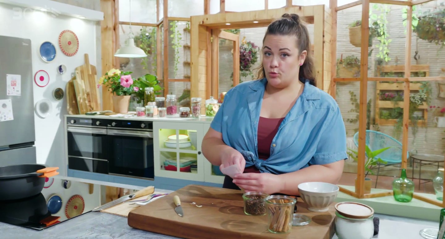 Gessamí Caramés esclata contra la grassofòbia - TV3