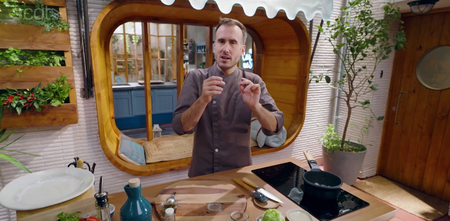 La anécdota más bestia de Arnau París con una pistola en el aeropuerto del Prat - TV3