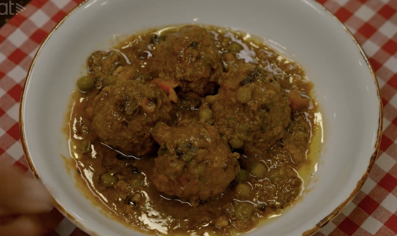 Les mandonguilles de l'Andreuenc han agradat molt a 'Joc de cartes' | 3Cat.