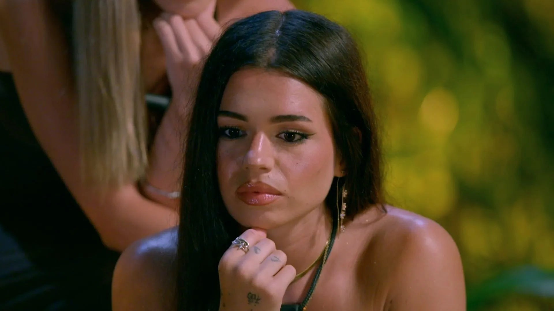 No els ha agradat veure com estan gaudint els seus xicots a l'altre vil·la - Telecinco