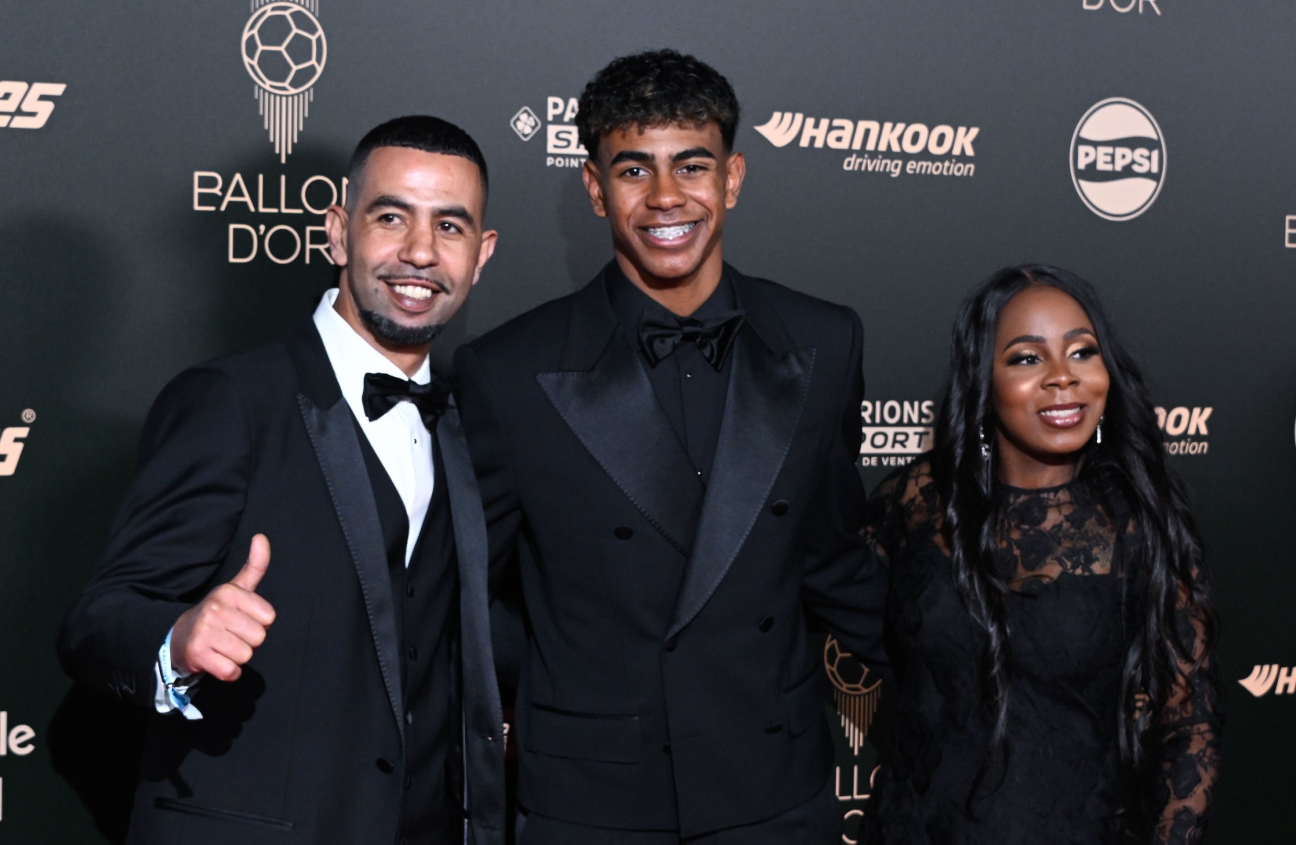  Quins detalls han sortit a la llum del sopar de la mare de Lamine Yamal? | Europa Press